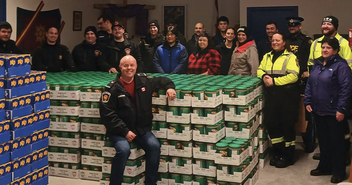 Salvation Army volunteers with delivery from Kraft Canada 