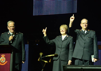 The General and Commissioner Cox salute