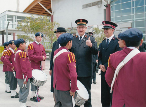 Chile's Arica Salvation Army school band meet the General in the South America West Tty