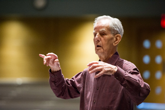 Stan Williams directs the Singing Pilgrims