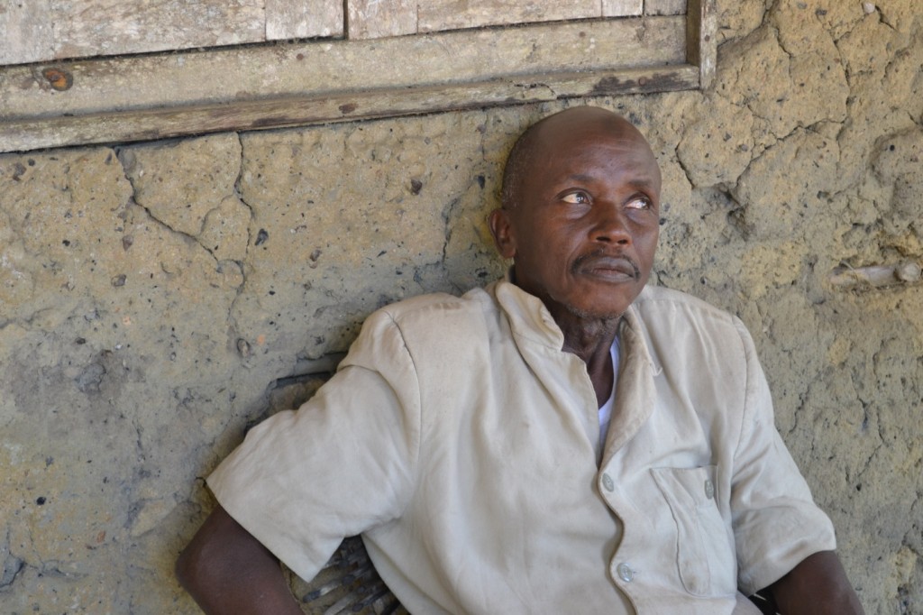 Cpt Matondo met farmer Fodi M. Konneh in Pujehun District, Sierra Leone. “It comes to a point in the year when there is no food left,” he told her. “I beg my brother (who has another farm) for food.” Konneh received seeds, tools and training in a new way of farming from Canadian Foodgrains Bank. This new method, lowland swamp farming, allows farmers to control the water that is supplied to the crops. After the harvest, the beneficiaries give seeds back to the project, supporting the next group of farmers. Konneh is now hopeful he will be able to feed his family of five for the whole year.