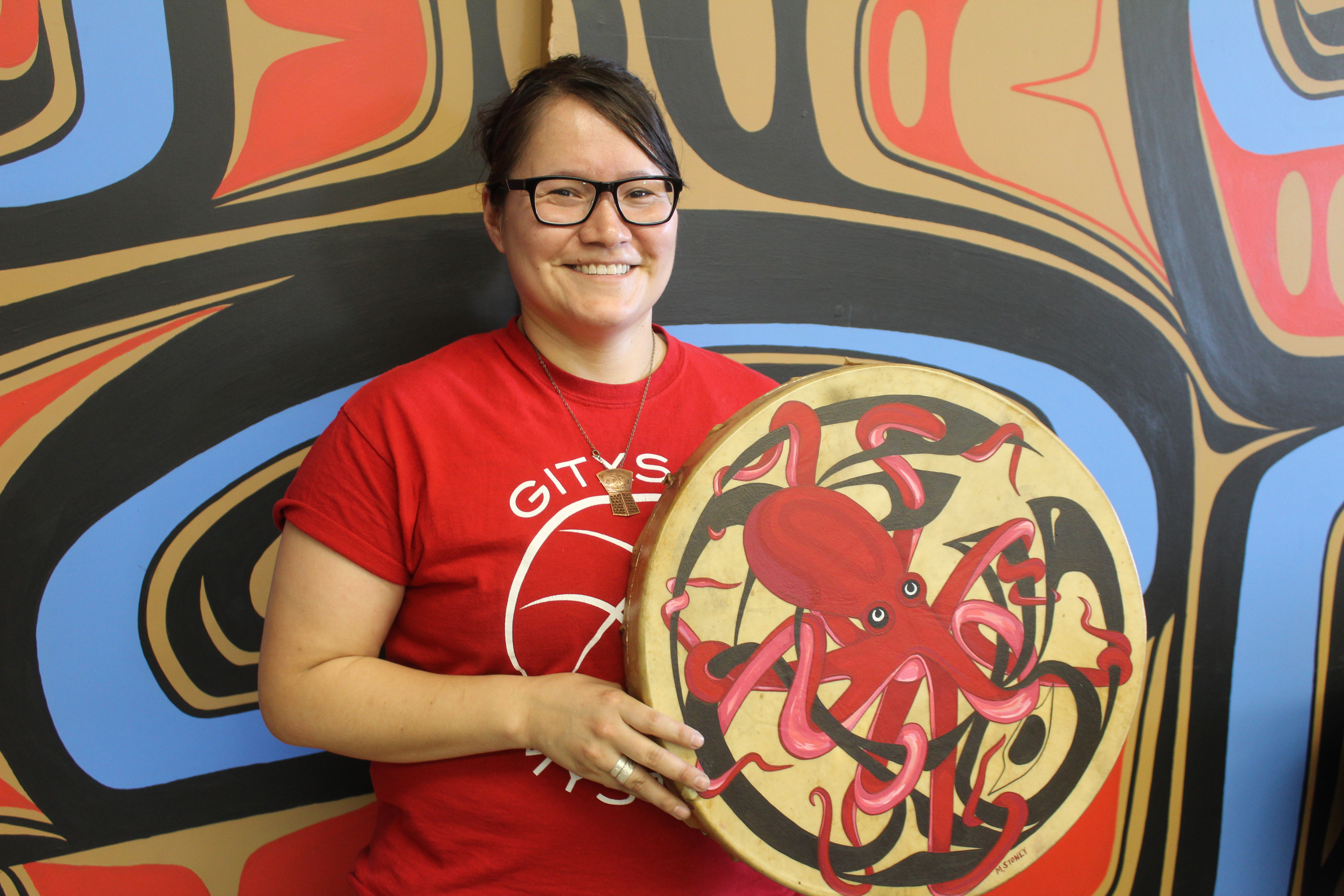 Photograph of Indigenous painter and Salvationist Michelle Stoney