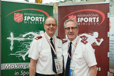As sports ministries co-ordinator for Europe, Lt-Col David meets General André Cox at the Boundless 2015 international congress