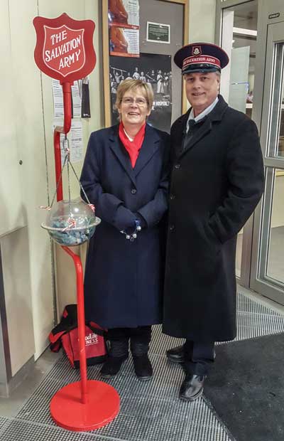 Cols Graves support the Christmas kettle effort in Toronto