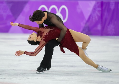 Tessa Virtue and Scott Moir perform the 