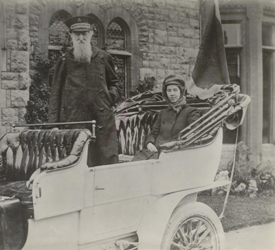 Photo of General William Booth and daughter