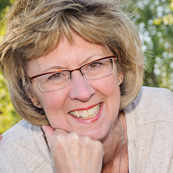 Photo of Lt-Colonel Susan van Duinen smiling