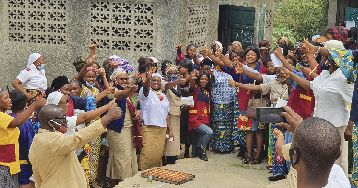 Women in the Congo (Brazzaville) Territory after a baking lesson