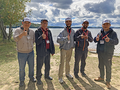 Cpt Dae-Gun Kim, CO, Yorkwoods CC, Toronto, joins congregants from Yorkwoods CC at the beach