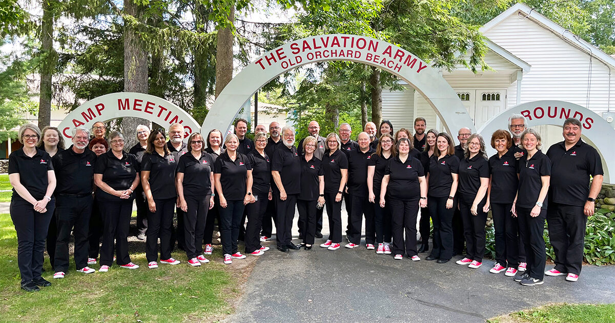 Canadian Staff Songsters Minister in Music at Old Orchard Beach, Maine