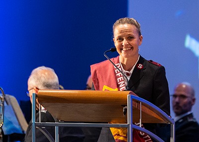 Cdt Jen Thompson speaks on behalf of the Defenders of Justice Session