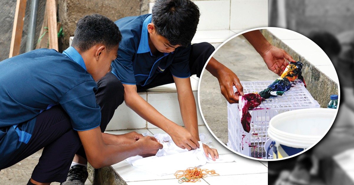 At the Bali boys’ home, creativity and entrepreneurship go hand in hand as the boys engage in tie-dyeing T-shirts to sell for profit. 