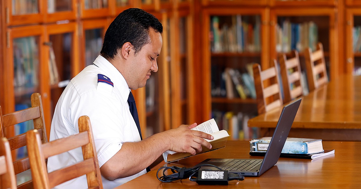 Second-year cadet Steven Arias Silva