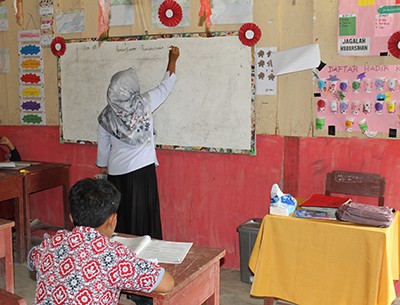 Despite improvements to the school building, Walhidaya dreams of having electricity in every classroom, along with equipment such as a laptop and printer, to provide access to additional teaching resources