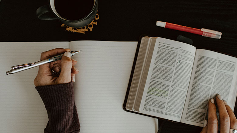 Photo by Kelly Sikkema on Unsplash